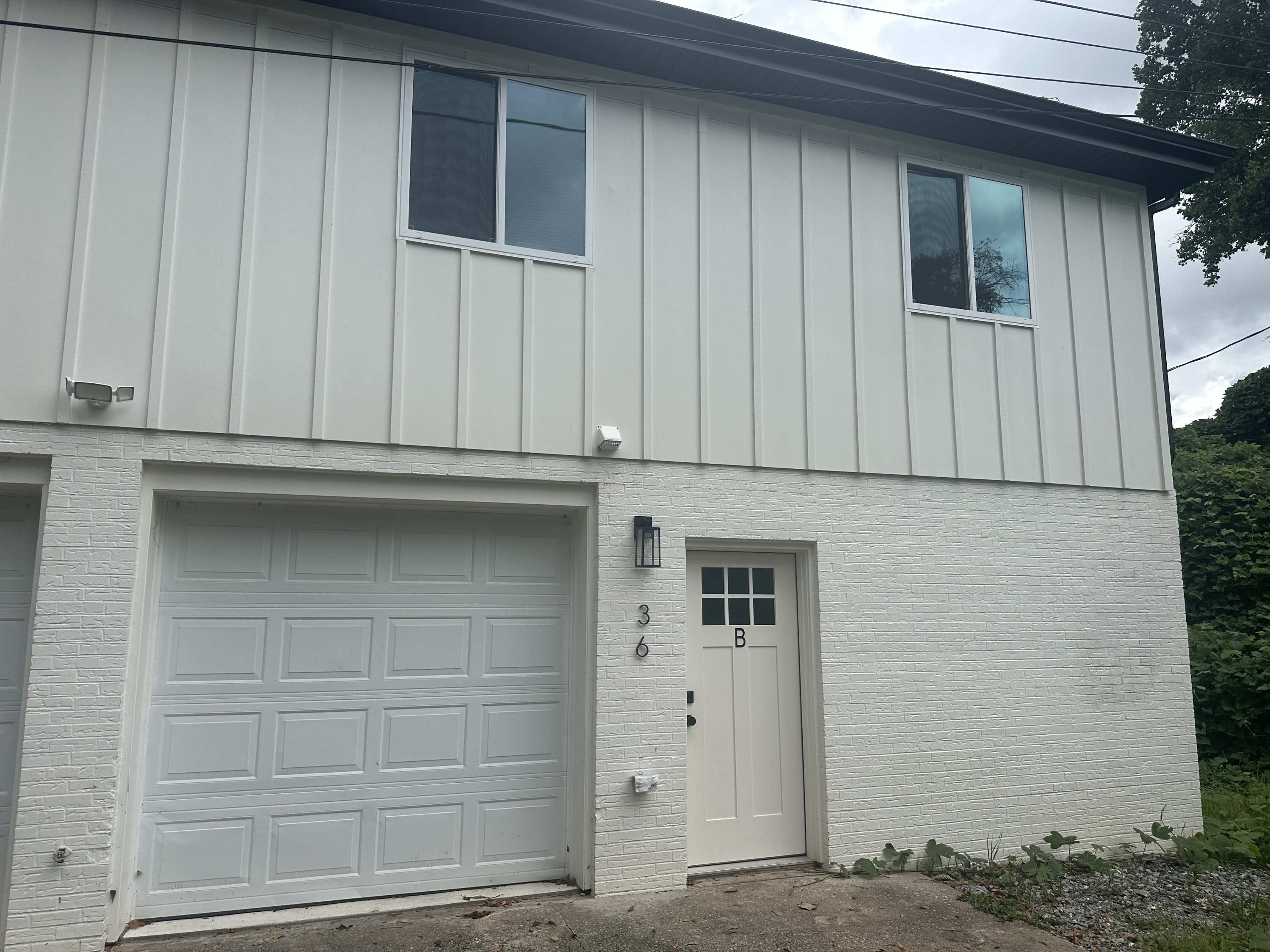 36 Saxon Heights