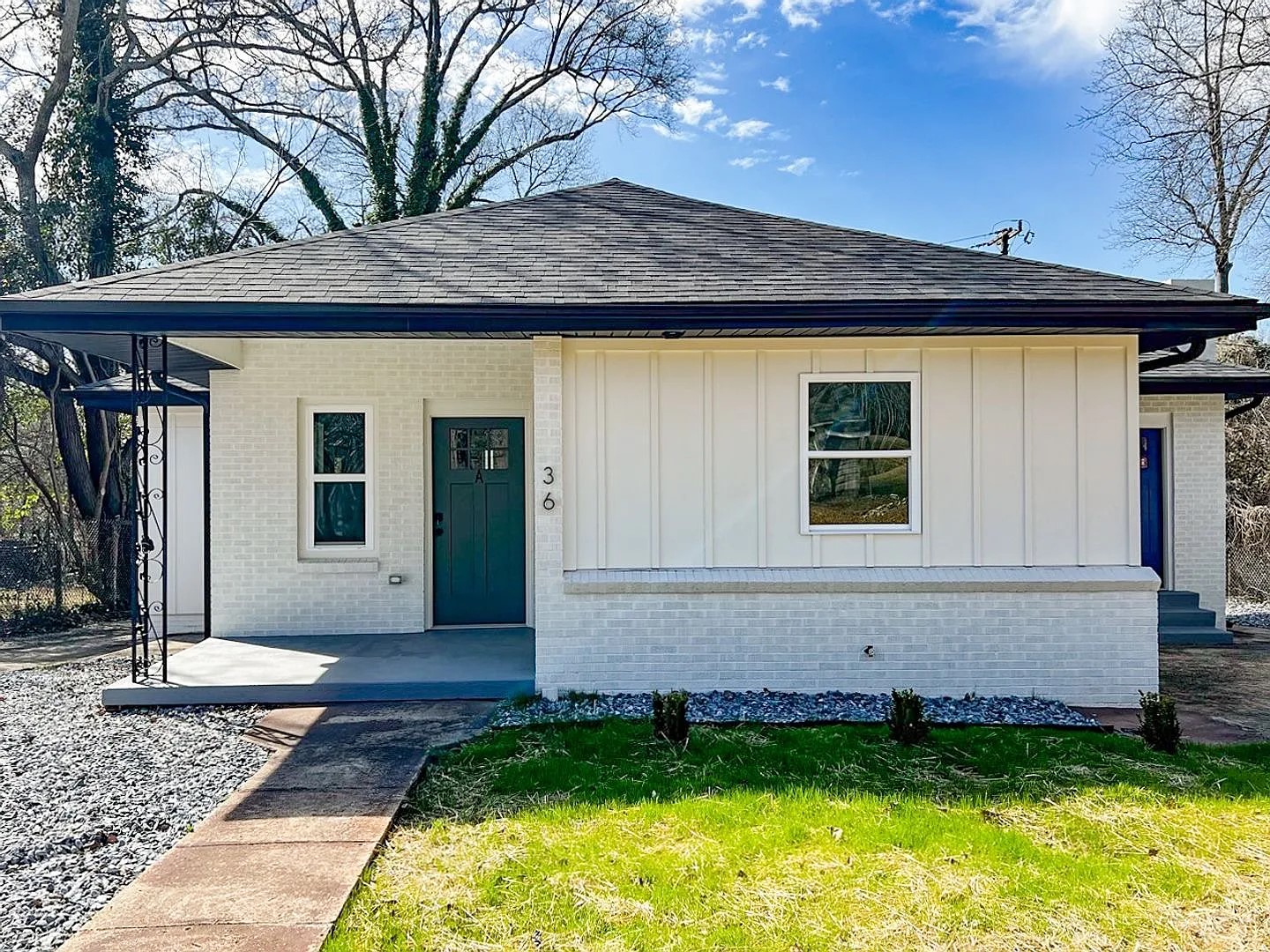 36 Saxon Heights